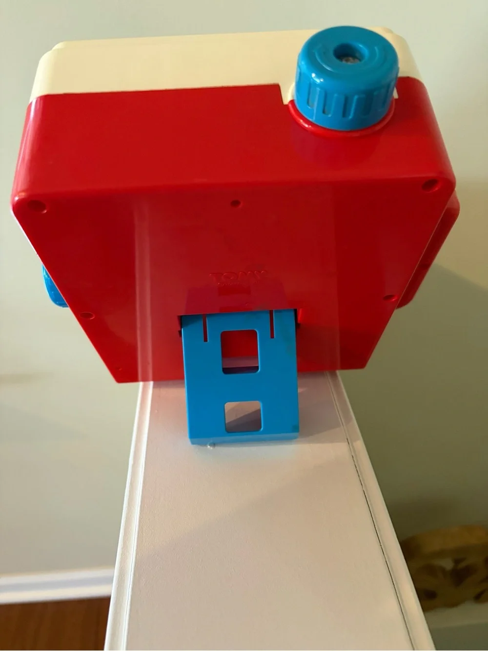 Tomy great small